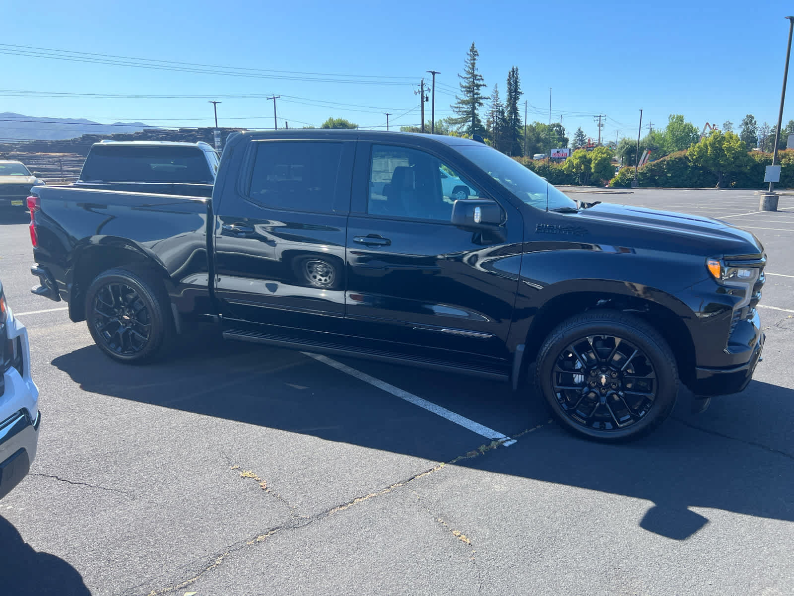 New 2026 Chevrolet Silverado 1500 High Country w/ High Country Premium Package AWD/4WD image 5