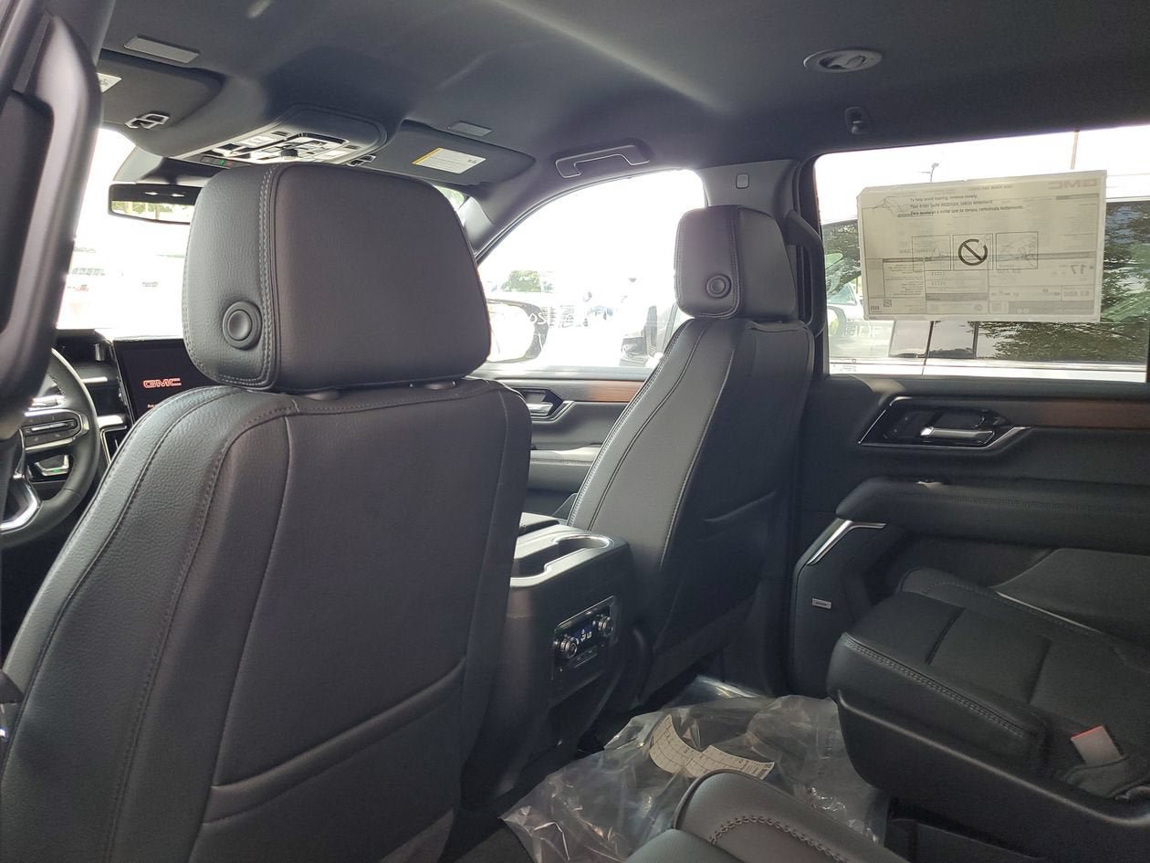 New 2026 GMC Yukon Denali RWD image 10