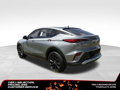 Certified 2025 Buick Envista Sport Touring w/ Convenience I Package FWD image 3