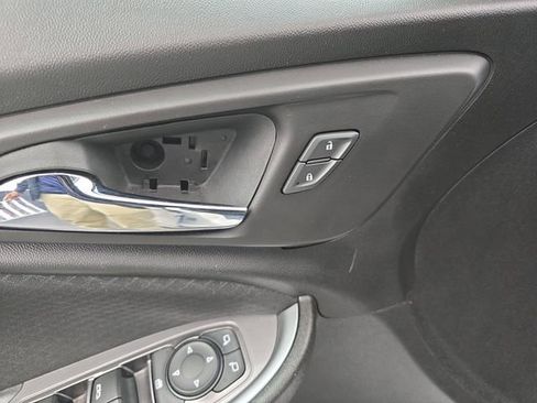 Used 2024 Chevrolet Malibu LT image 25