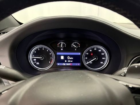 Used 2022 Buick Enclave Essence w/ Experience Buick Package image 12