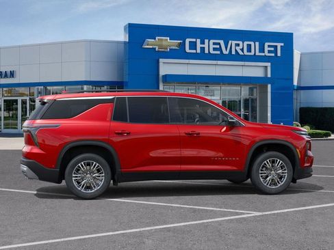 New 2026 Chevrolet Traverse LT w/ Driver Confidence Package image 5