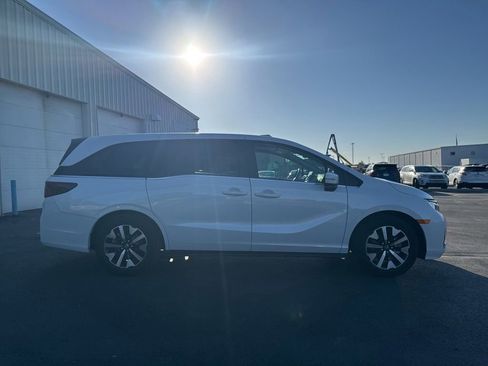 Used 2025 Honda Odyssey EX-L image 8