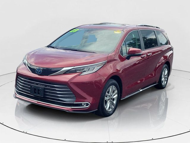 Used 2023 Toyota Sienna Limited AWD/4WD image 30