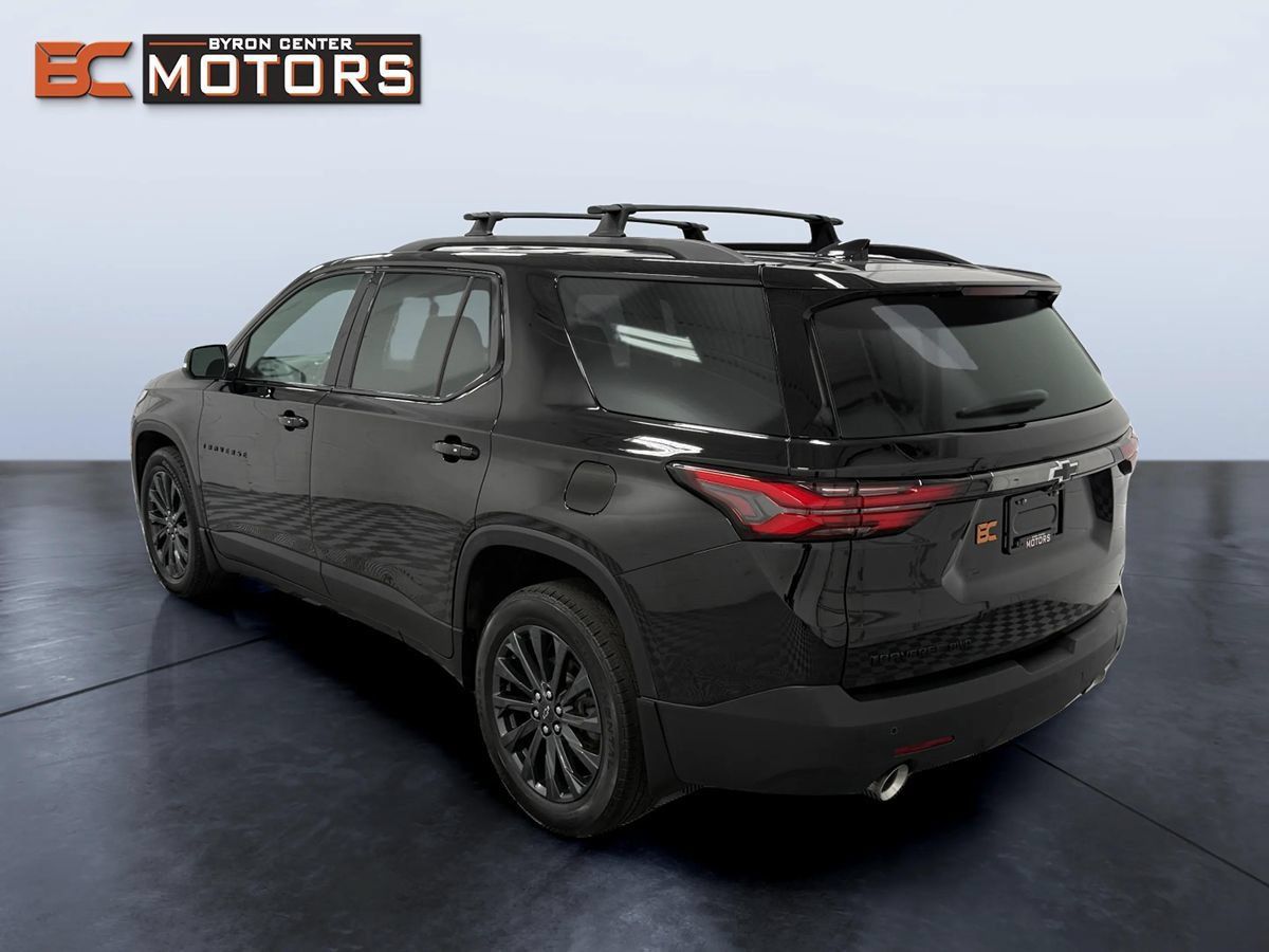 Used 2022 Chevrolet Traverse RS w/ LPO, Floor Liner Package AWD/4WD image 4