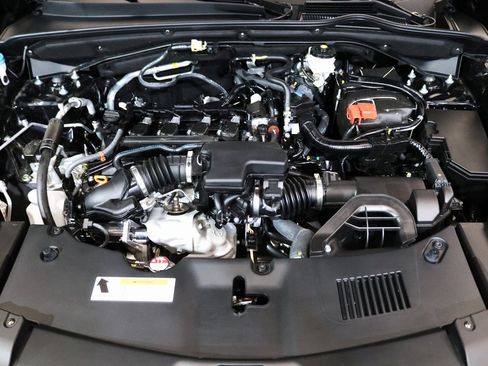 Certified 2025 Acura ADX AWD image 24