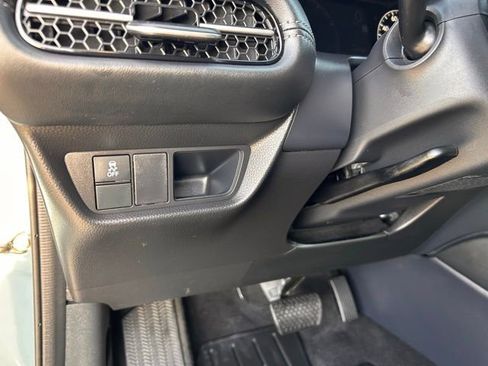 Used 2023 Honda HR-V EX-L image 25