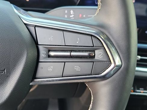 Certified 2025 Chevrolet Equinox EV LT w/ Convenience Package FWD image 29