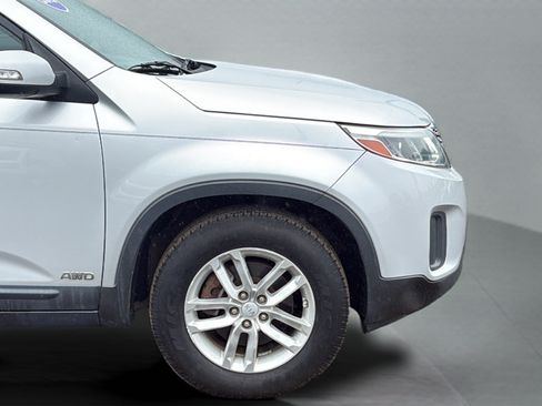 Used 2015 Kia Sorento LX AWD/4WD image 22