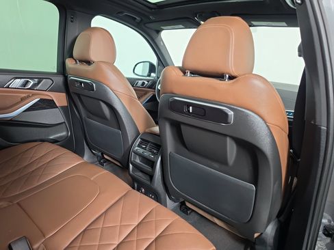 Used 2024 BMW X5 sDrive40i w/ M Sport Package RWD image 40
