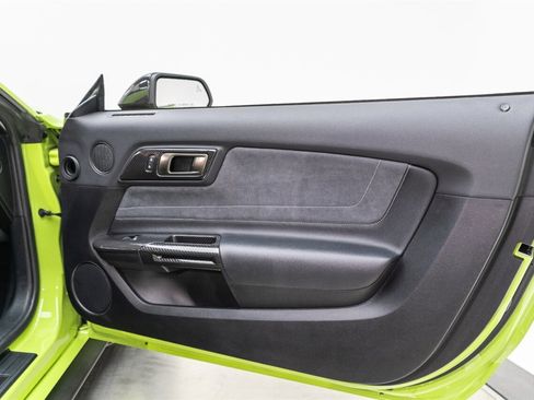 Used 2020 Ford Mustang Shelby GT350 w/ Technology Package image 57