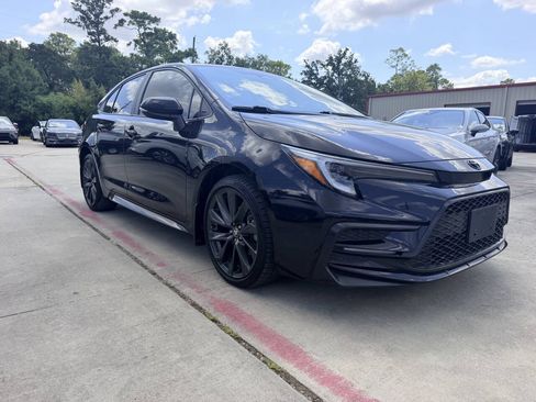 Used 2025 Toyota Corolla SE FWD image 4