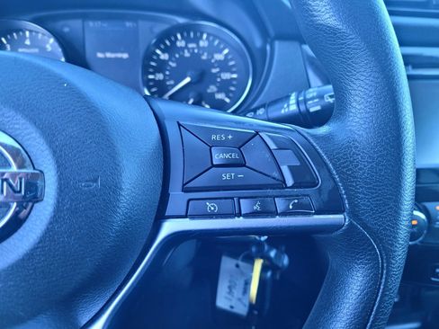 Used 2019 Nissan Rogue Sport S FWD image 28