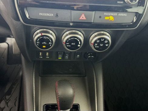 Used 2025 Mitsubishi Outlander Sport LE AWD/4WD image 15