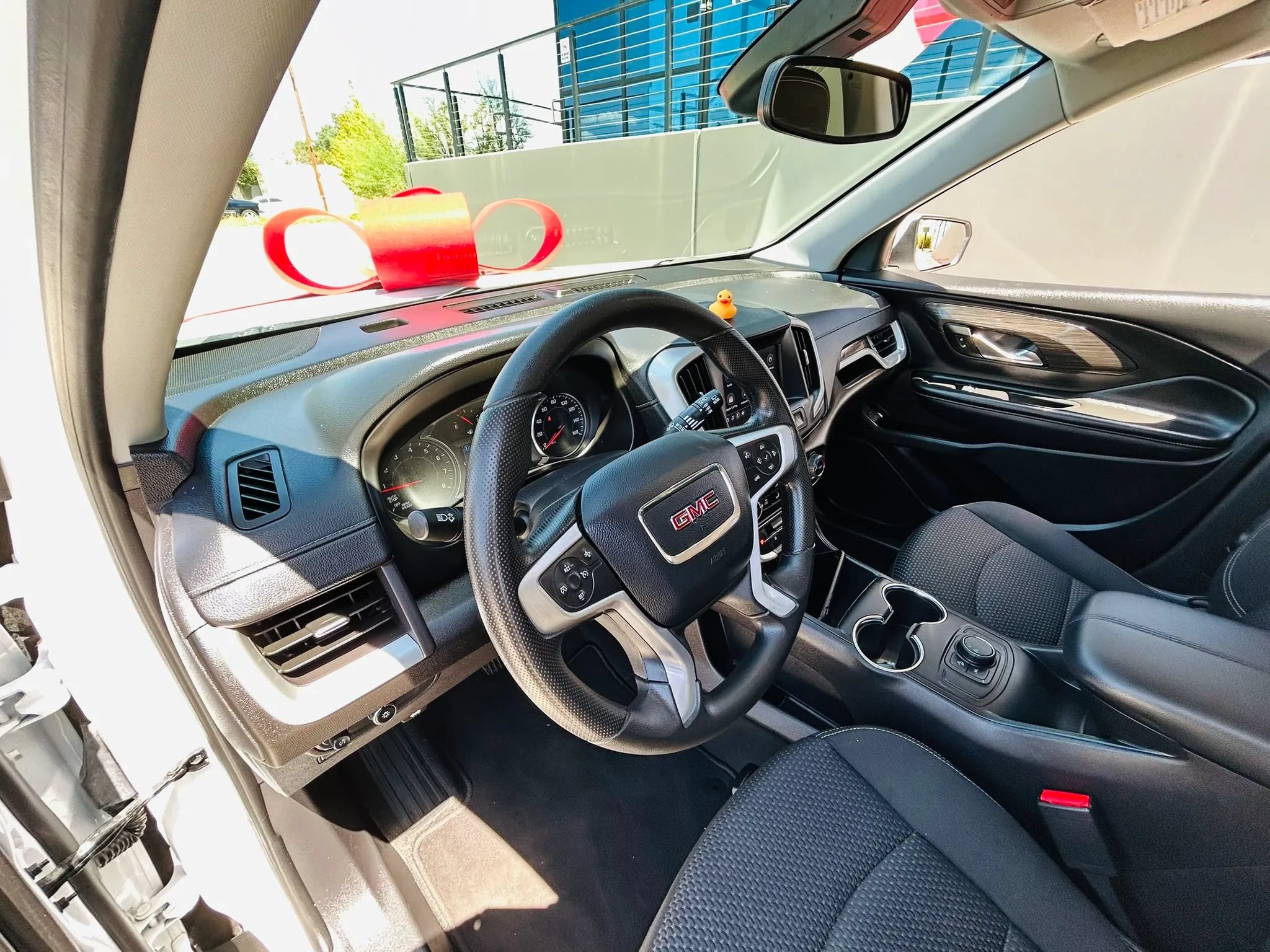 Used 2024 GMC Terrain SLE FWD image 18