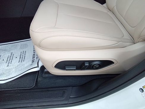 New 2026 Jeep Grand Cherokee Limited w/ Limited Altitude Package image 13