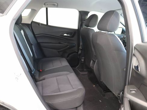 Used 2024 Chevrolet Trax LS FWD image 17