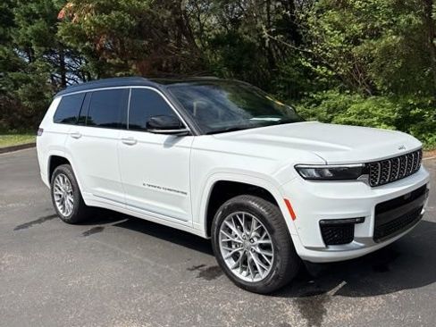 Used 2025 Jeep Grand Cherokee L Summit image 3