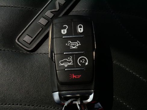 Used 2025 RAM 1500 Limited AWD/4WD image 33