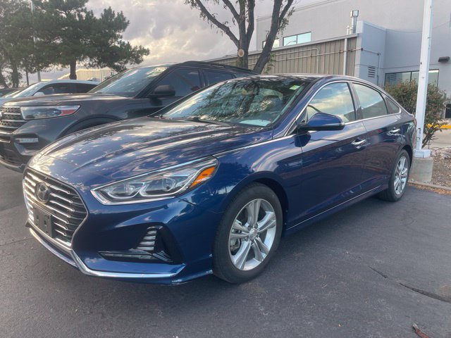 Used 2018 Hyundai Sonata Limited w/ Cargo Package FWD image 4