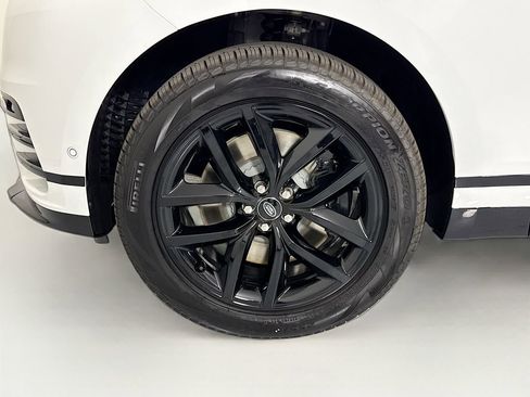 New 2026 Land Rover Range Rover Velar Dynamic SE AWD/4WD image 32