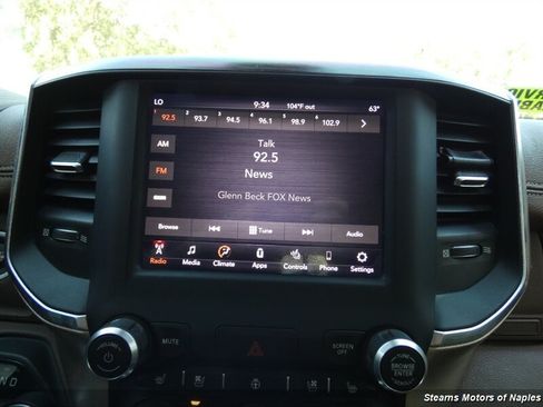 Used 2019 RAM 1500 Laramie AWD/4WD image 29
