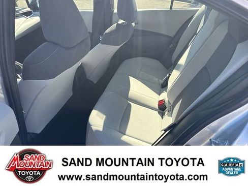 Used 2022 Toyota Corolla L image 13