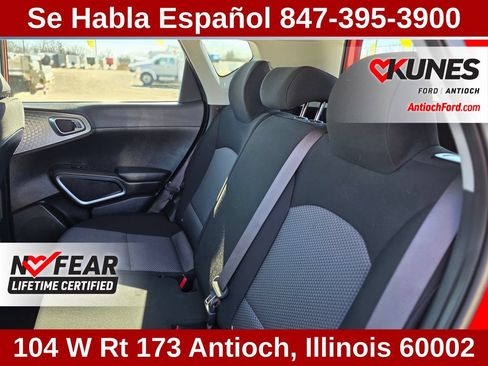 Used 2025 Kia Soul LX w/ LX Technology Package FWD image 29