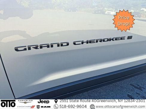 New 2025 Jeep Grand Cherokee Limited w/ Black Appearance Package image 32