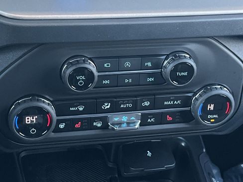 New 2026 Ford Bronco Outer Banks image 21