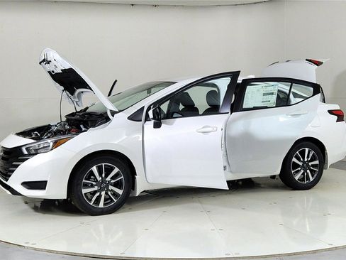 New 2025 Nissan Versa SV w/ Trunk Package image 10