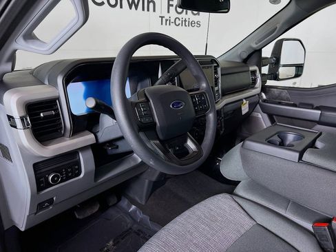 New 2026 Ford F250 XLT w/ XLT Premium Package image 3