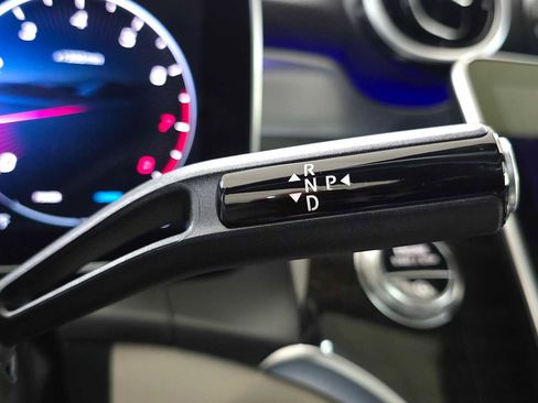 Used 2026 Mercedes-Benz GLC 300 4MATIC image 36