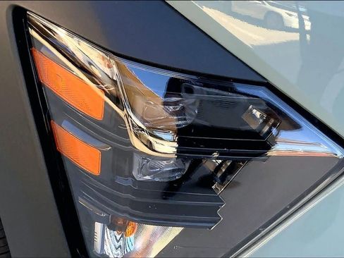 Certified 2024 Hyundai Kona SEL AWD/4WD image 27
