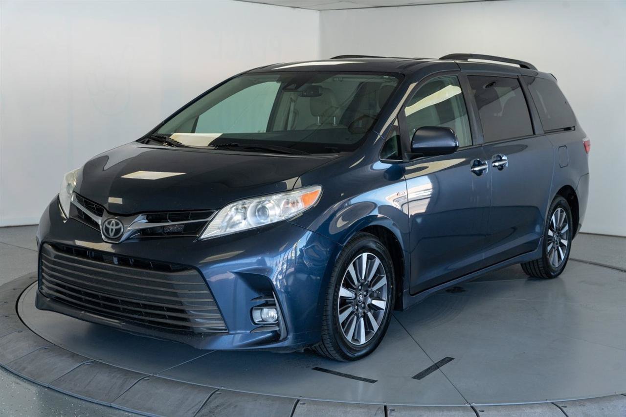 Used 2019 Toyota Sienna XLE AWD/4WD image 3