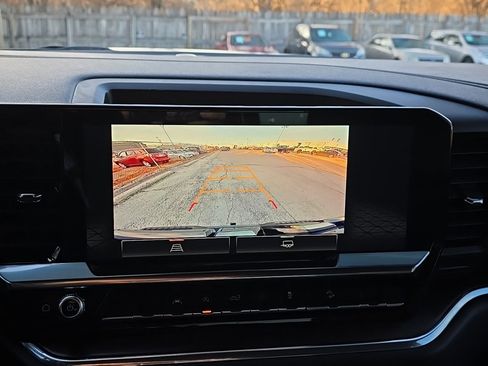 Used 2024 GMC Sierra 1500 SLT w/ SLT Premium Package image 17