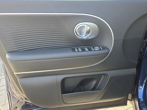 New 2026 Hyundai Ioniq 9 SEL image 19