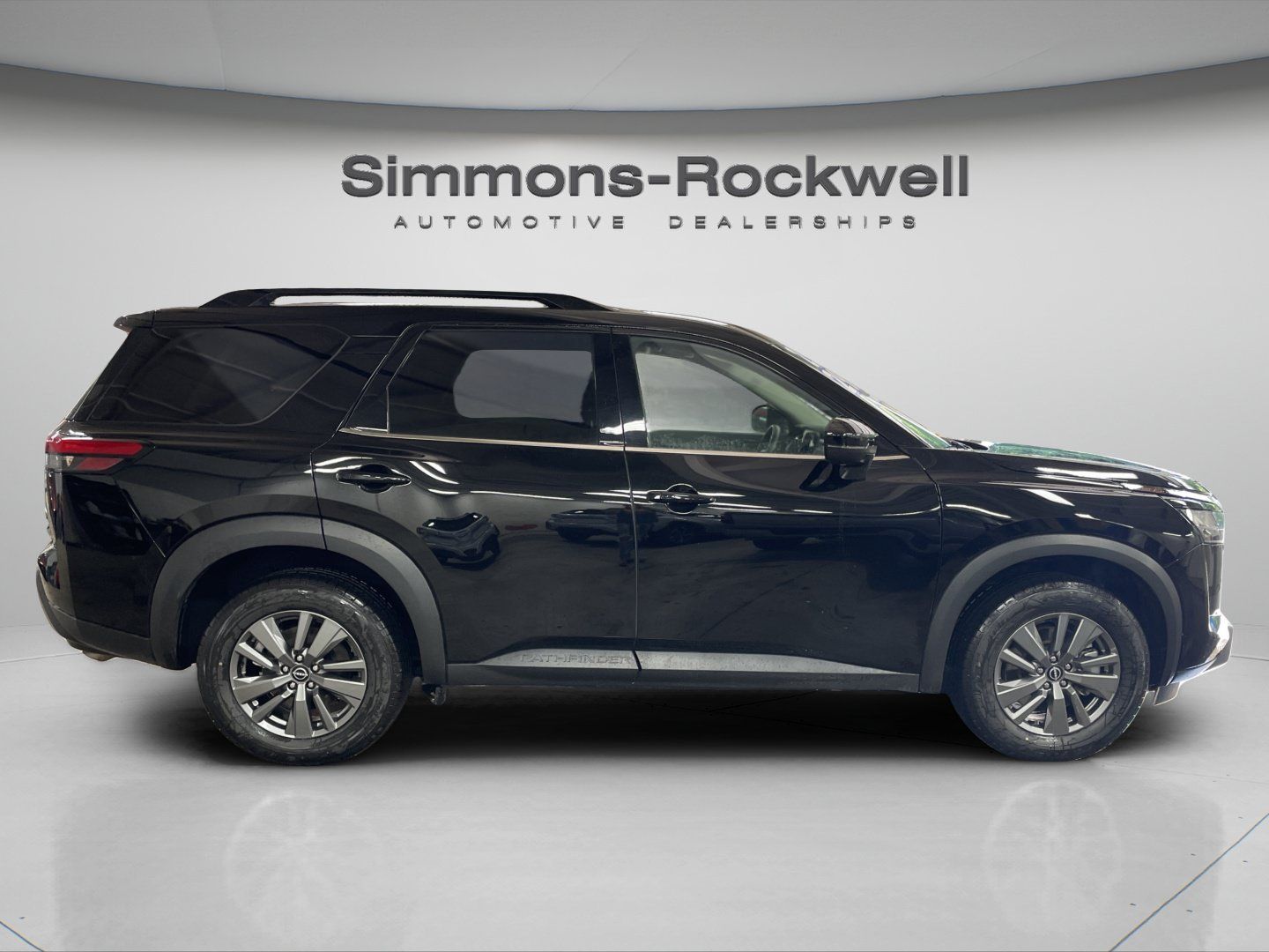 Used 2025 Nissan Pathfinder SV AWD/4WD image 6