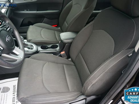 Used 2020 Kia Forte LXS image 25