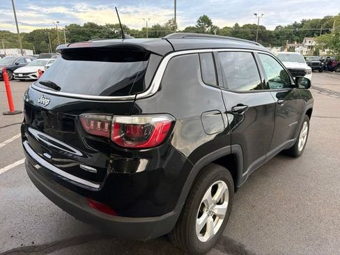 Used 2020 Jeep Compass Latitude w/ Popular Equipment Group AWD/4WD image 3