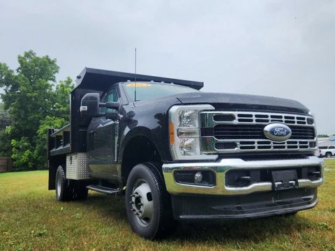 Used 2023 Ford F350 XL w/ Snow Plow Prep Package AWD/4WD image 2