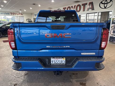 Used 2022 GMC Sierra 1500 Elevation image 9