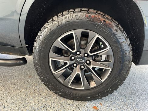 Used 2021 Chevrolet Tahoe Z71 AWD/4WD image 38