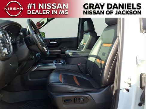 Used 2020 GMC Sierra 1500 AT4 w/ AT4 Premium Package AWD/4WD image 23