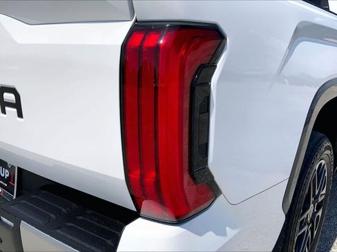 Used 2023 Toyota Tundra Limited w/ Power Package AWD/4WD image 30