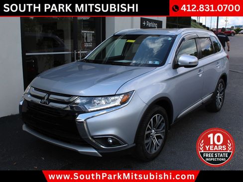 Used 2017 Mitsubishi Outlander SEL AWD/4WD image 3