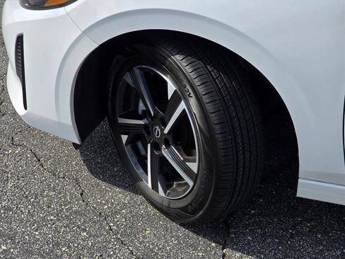 Used 2025 Nissan Sentra SV FWD image 27
