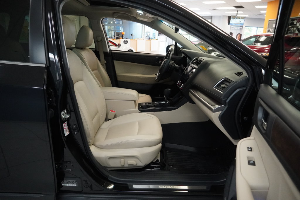 Used 2019 Subaru Outback 2.5i Limited AWD/4WD image 11