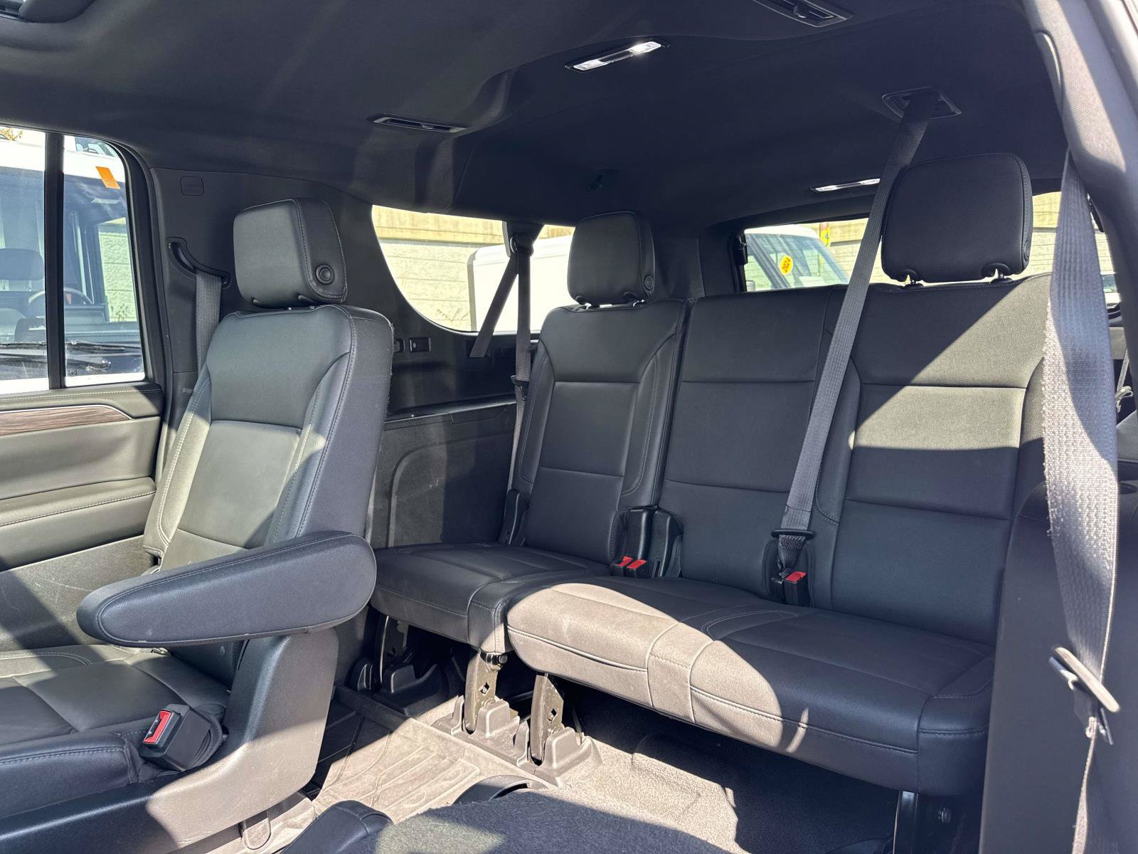 Used 2023 Chevrolet Suburban LT w/ LT Signature Plus Package AWD/4WD image 22
