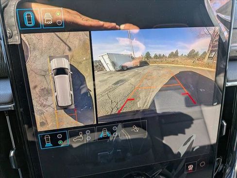 New 2026 GMC Yukon XL Elevation image 12